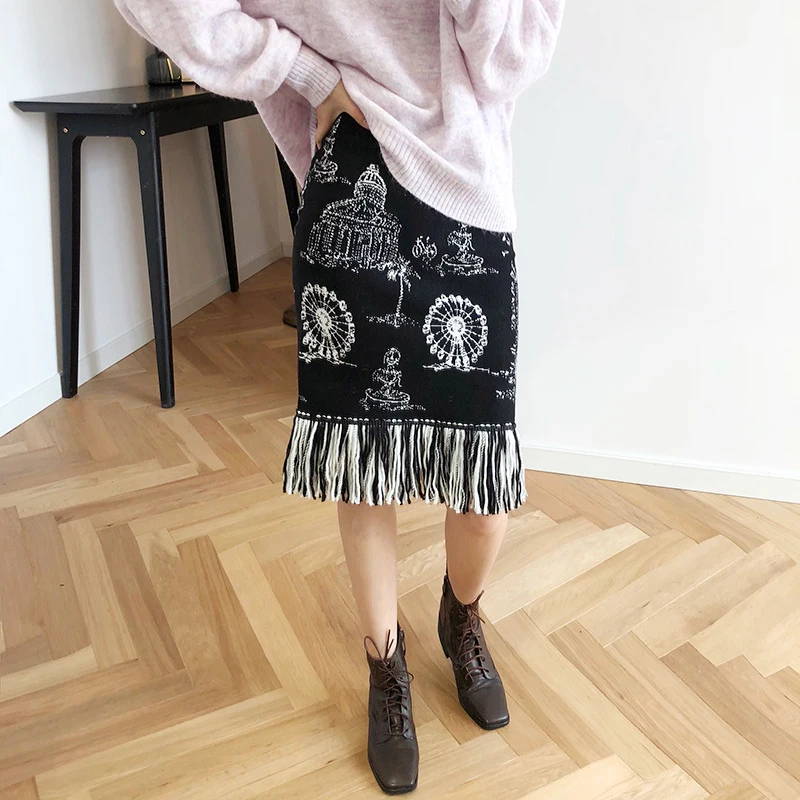 

HLHPYHB Fashion Ferris Wheel Knit Skirt Femal Elastic High Waist Tassels Skirts Woman knitted Plaid Skintight Short Petticoat