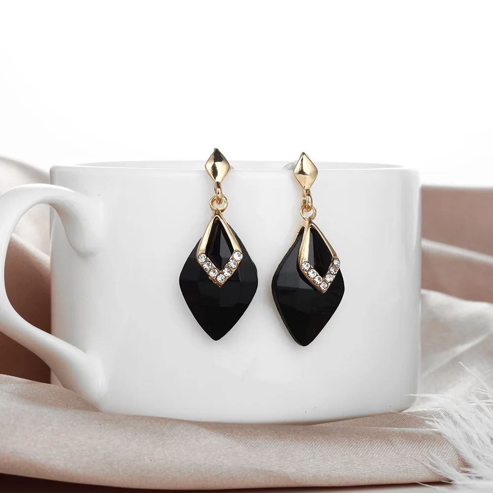 10976515349_1421371375