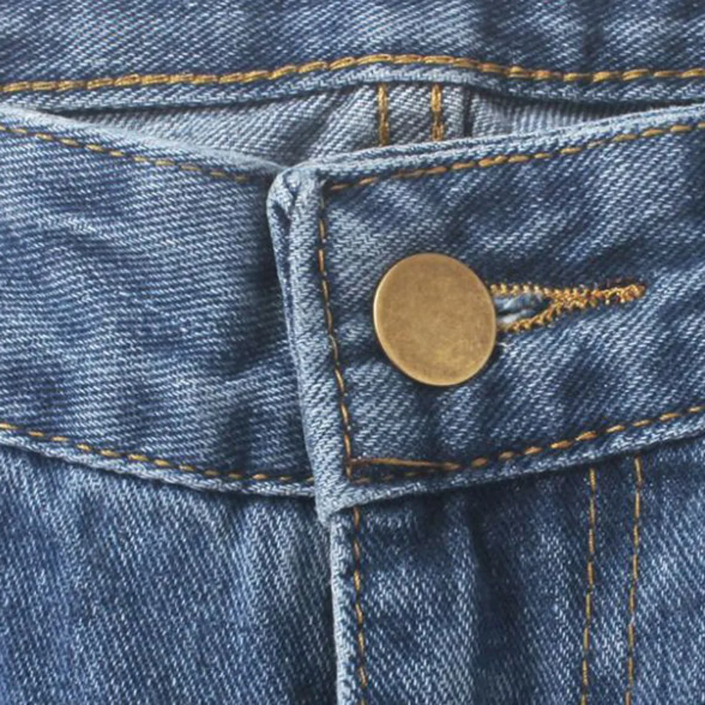 карман с клапаном на пуговице. Levis джинсы denim&rivets. Denim& rivets джинсы. пуговицы на карманах. пуговицы на карманах.