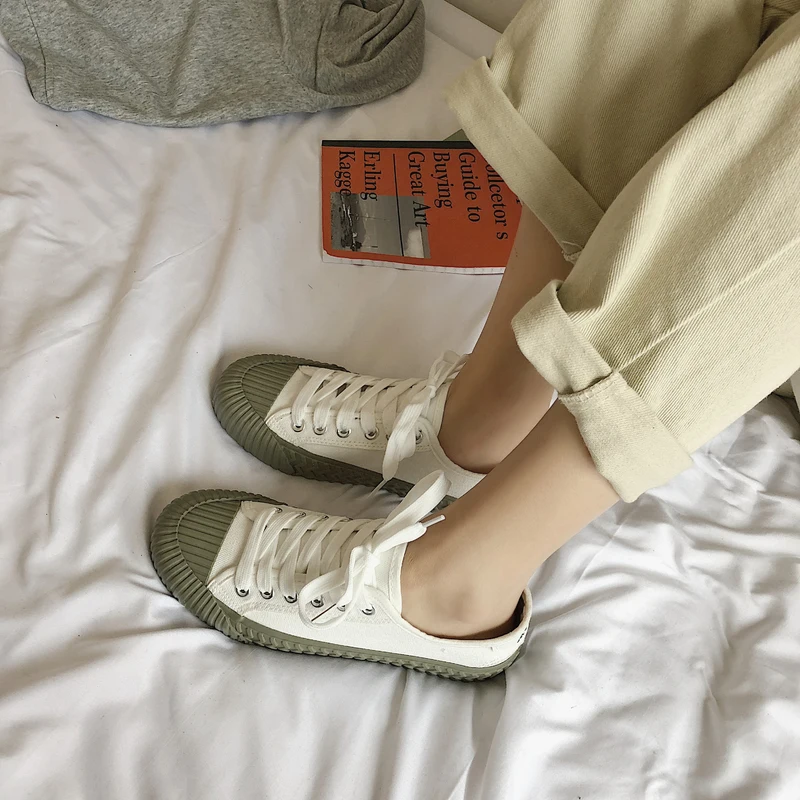 

Spring Basic Women's Canvas Shoes Breathable Fashion Flat Shoes Low Top Sneakers Korean Version of The Wild White Shoes W31-81