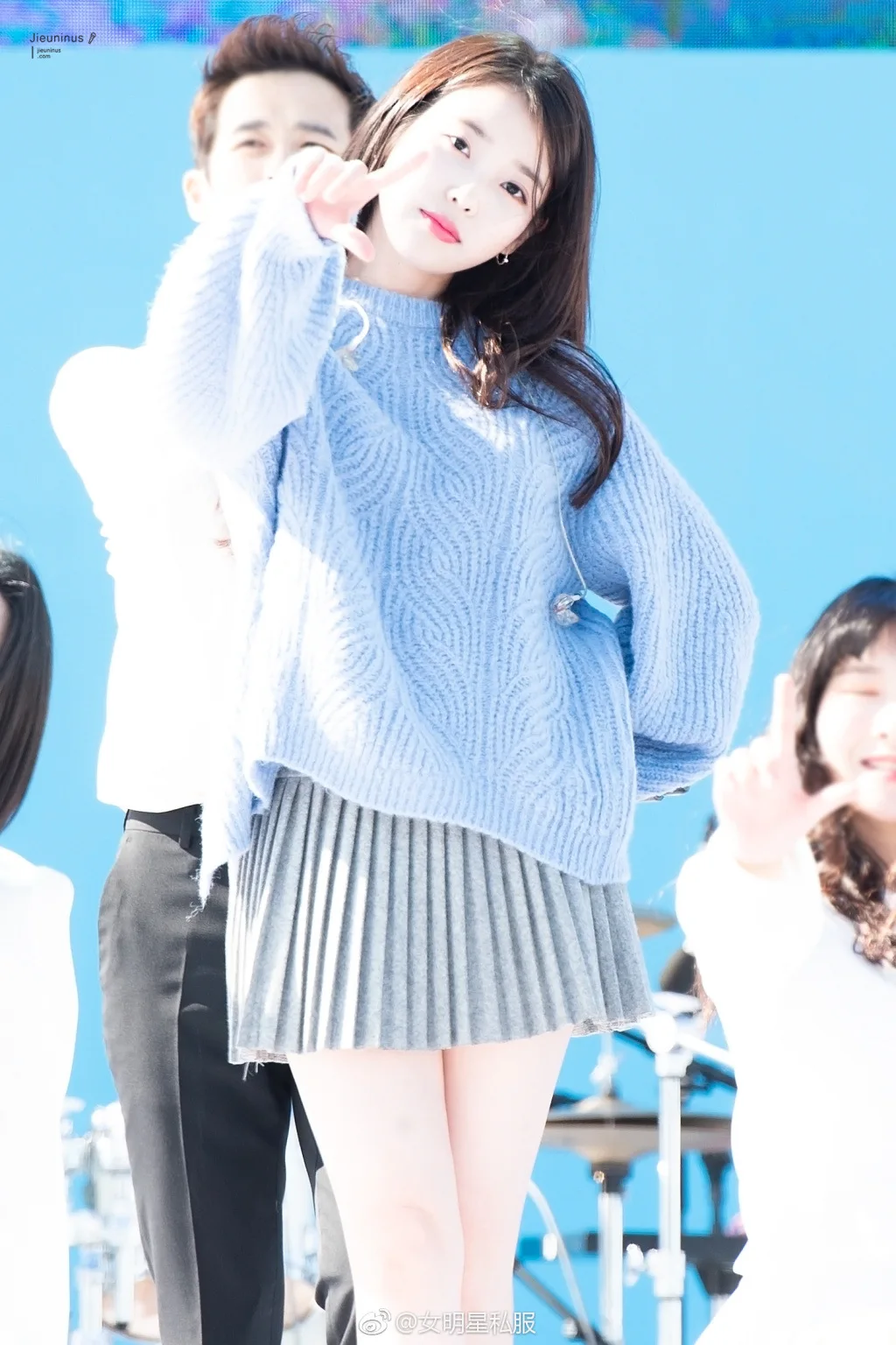 Kpop IU Lee Ji Eun летний голубой Свободный вязаный свитер с рукавами-фонариками и серая плиссированная юбка женский милый комплект из двух предметов