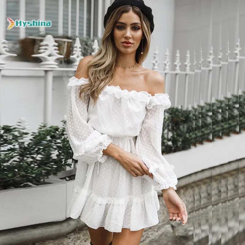 Шифоновое однотонное платье в горошек с длинным рукавом и вырезом лодочкой |