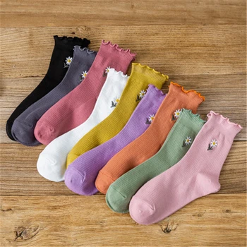 

New Streetwear Little daisies Embroider Cute Socks Women Japanese Korean Harajuku Style Kawaii Sock Autumn Winter for Ladies set