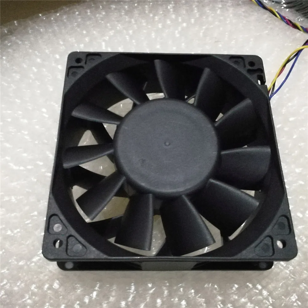Сменный D12BM-12D 12 В 2.3A охлаждающий вентилятор для Antminer bitcore S7 S9 большой воздушный вентилятор охлаждения