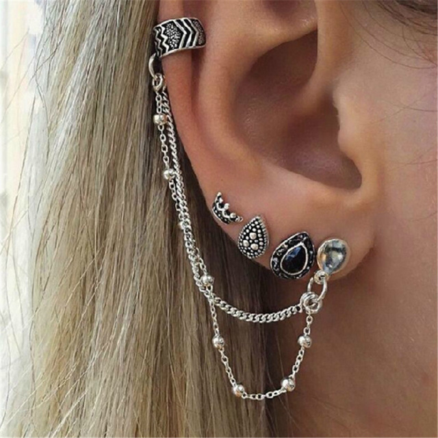 Exquisite Vintage Earring Set for Women Punk Jewelry Vintage Silver Color Carved Geometric Pattern Round Earrings Clip