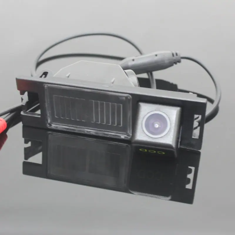 FOR Hyundai IX35 IX 35 Tucson 2009~2013 HD CCD Night Vision Car Rear View Camera Backup Reverse Camera / License Plate Lamp OEM