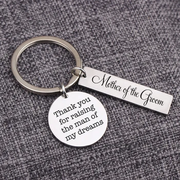 

Mom Of The Groom Tag Keychain Wedding Gift Pendants Round And Rectangle Keyrings Bridegroom Souvenir Sliver Jewelry Present