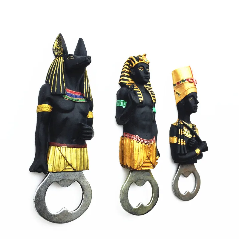 Frigo magnete souvenir in vendita presso il Tempio di Luxor Luxor Egitto Foto stock