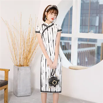 

Plus Size High Split Lace Qipao Vintage Classic Mandarin Collar Satin Print Women Cheongsam Vestidso Short Sleeve Chinese Dress