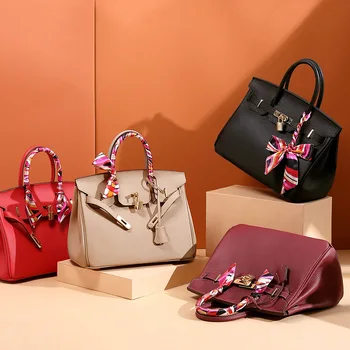 

Genuine Leather Bag Women's Bag New 2020 Portable Messenger Bag