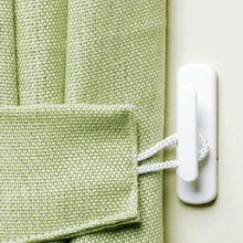 

2pcs/set Simple Curtain Hook Durable Paste Type Plastic Fixed Strong Adhesive Key Home Curtain Hook