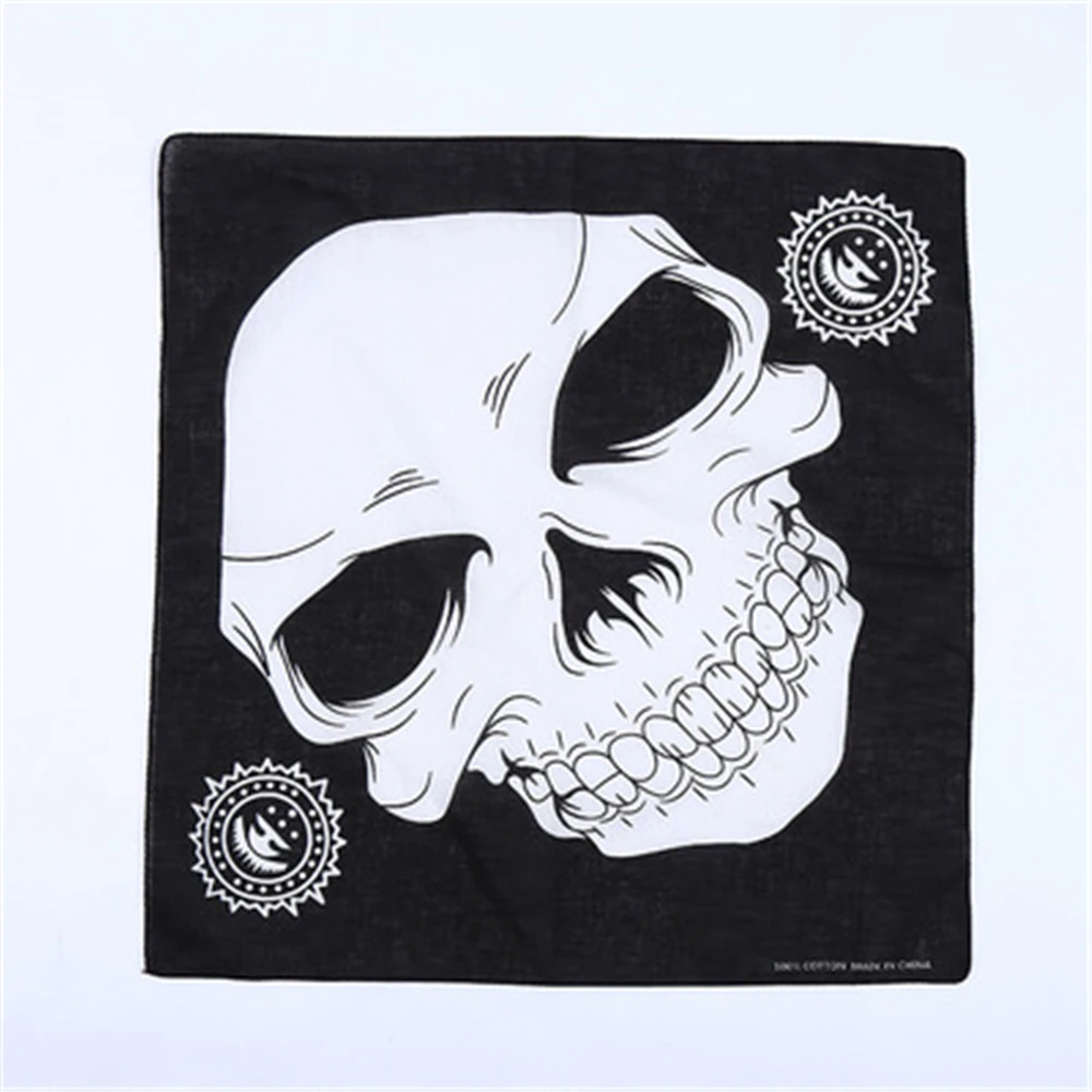 

European and American creative hip-hop style skull ghost head black men and women autumn and winter hijab, large scarf JQ018