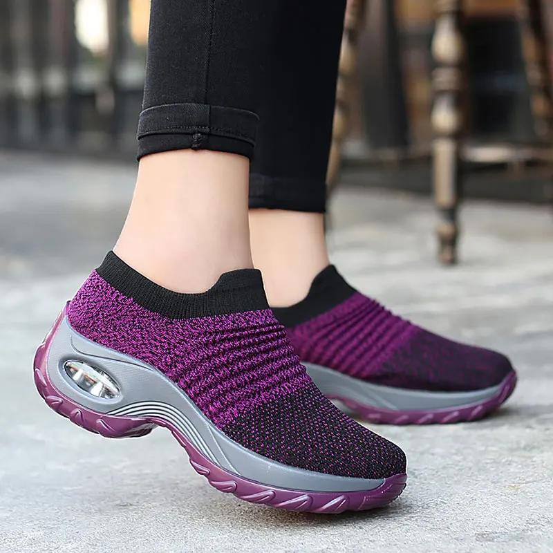 Billige Damen casual schuhe frauen turnschuhe 2019 mode runde kappe keile atmungsaktive mesh turnschuhe frauen schuhe mixed farbe schuhe frau