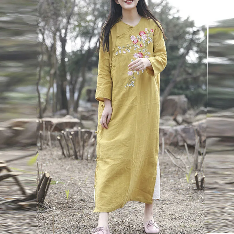 

New Fashion Embroidered Cheongsam Cotton Linen Slit Dresses 2019 Autumn Vintage Loose V-neck Long Sleeve Women Dress