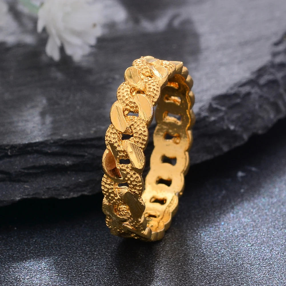 Купить Золотое Крупное Кольцо Из Оаэ