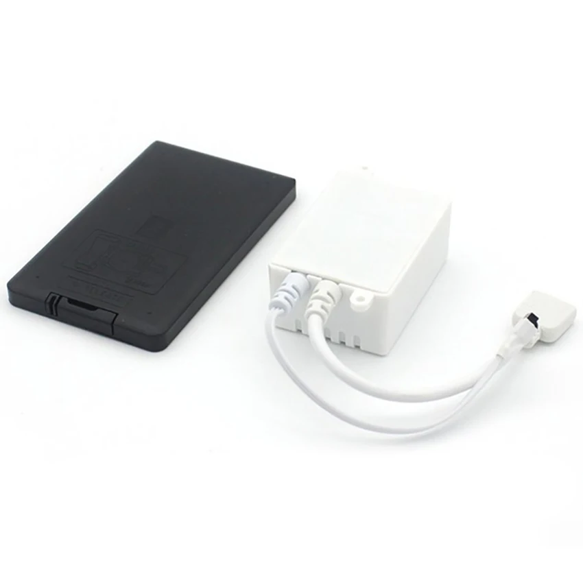 Входит ПДУ с 24 кнопками RGB контроллер постоянного тока 12V 2A ИК инфракрасный Светодиодные ленты затемнения Диммер контроллер; большие размеры 34-тип Функция режимов регулятор Выход 3-сторонний выход