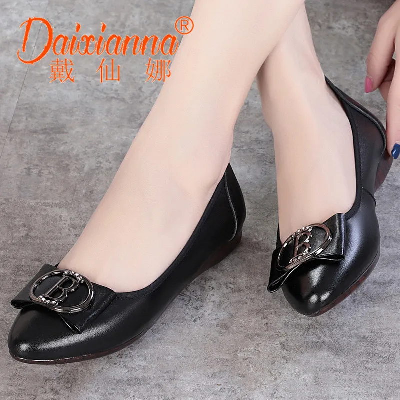 

2019 Spring New Style WOMEN'S Shoes Genuine Leather Flat Heel Middle-aged Mom Shoes Comfortable Breathable Daily Life Work Shoes