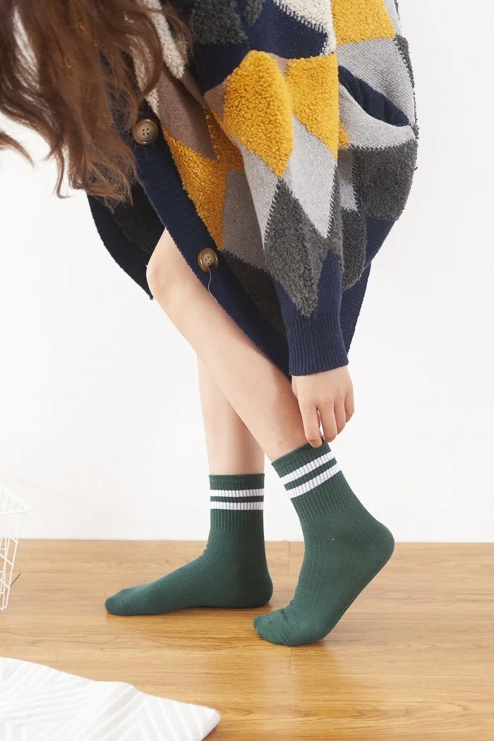 Женские зимние носки, полосатые носки, забавные носки, цветные носки для девочек, хлопковые носки для скейтборда
