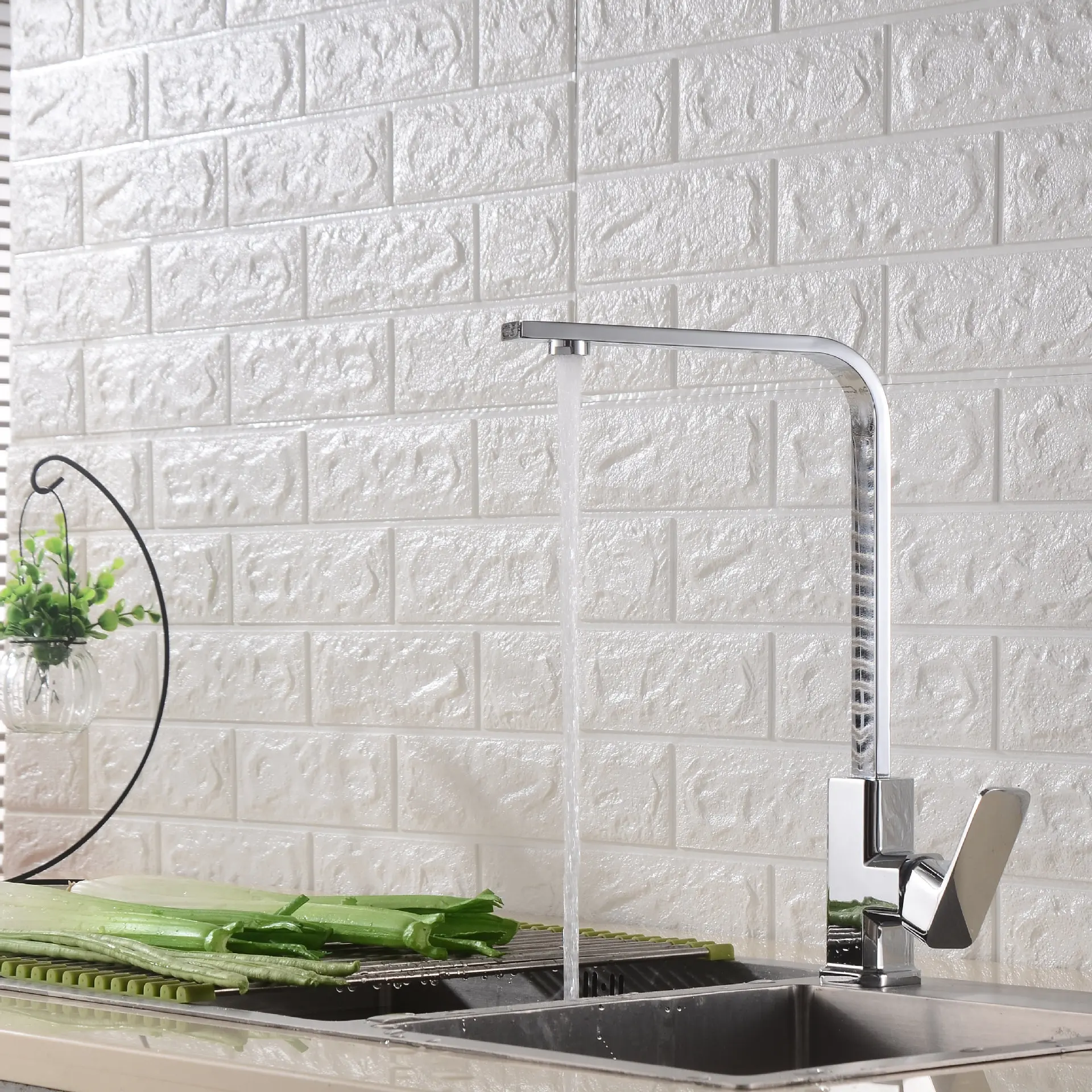 

New Style Electroplated Flat Tube Square Kitchen Sink Qizi Sink Kitchen Faucet Square Tube Single Connection Type Washbasin Fauc