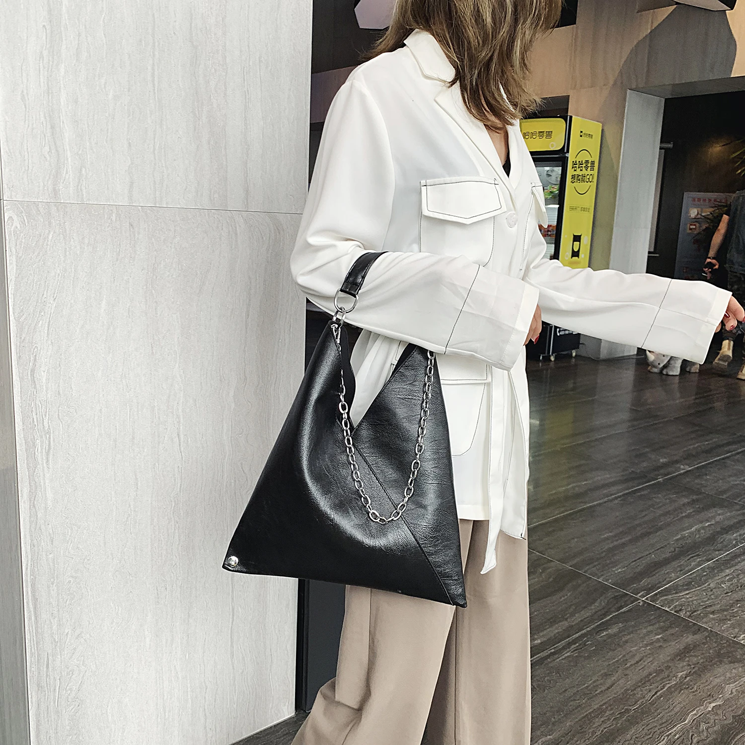 

Vintage Leather Shoulder Bags For Women 2019 Chain Designer Lady Crossbody Bag Female Cool High Capacity Solid Color Handbags
