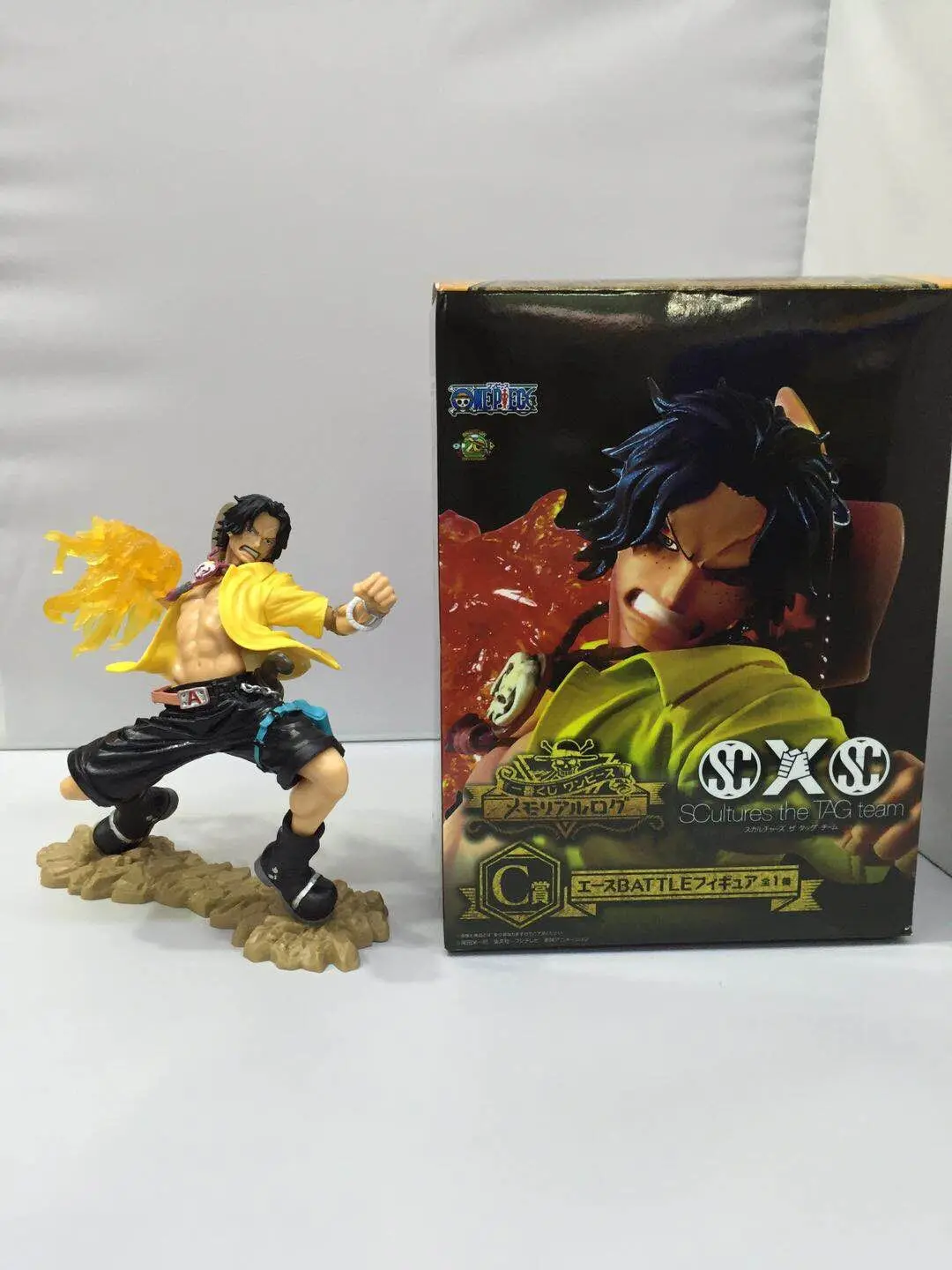 

Jin Xin Anime One Piece/One Piece a Reward C Reward Yellow Ace Garage Kit Model Ornaments
