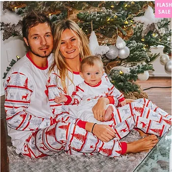 

Family Christmas Pajamas 2pcs Set Family Matching Clothes Xmas Family Clothes Adult Kids Pajamas Baby Romper Sleepwear 2020