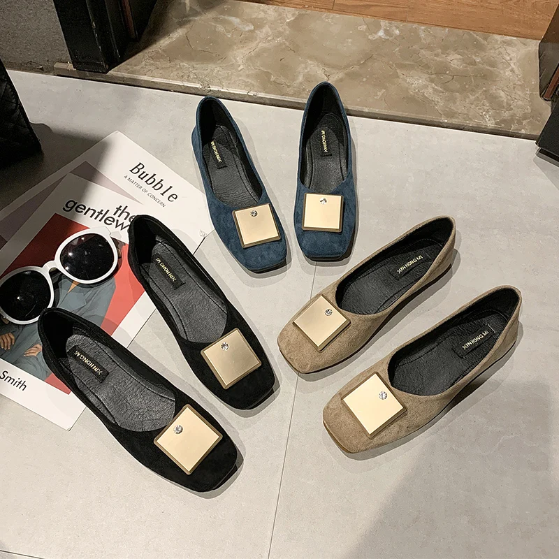 Лоферы с пряжкой; женская повседневная обувь на плоской подошве с квадратным носком и металлическими украшениями; сезон весна; Брендовая обувь с закрытым носком; слипоны на плоской подошве; Zapatos De Mujer