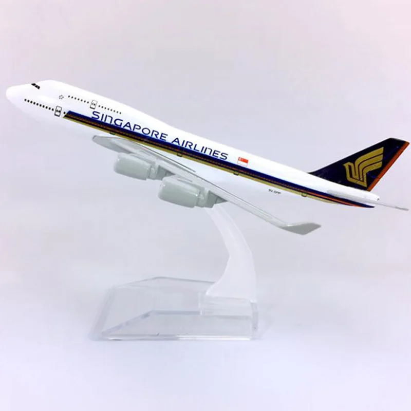 16Cm Pressofuso 1:400 Air Singapore Airplane Airlines B747 Modello Con Aereo In Lega Di Base Aereo Da Collezione Display Toy Model