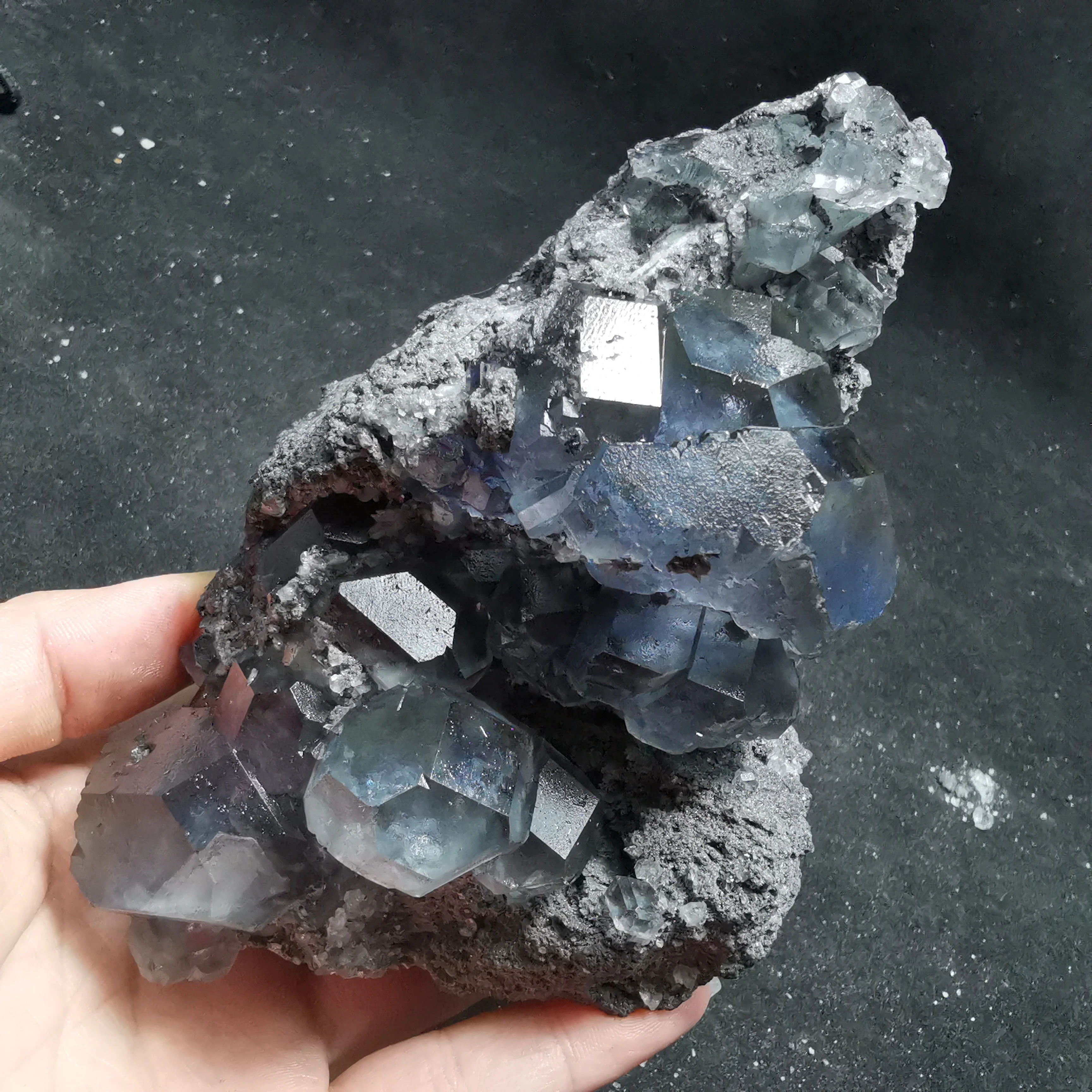 

696gNatural rare fluorite and mineral specimen HEALING CRYSTAL QUARTZ GEM