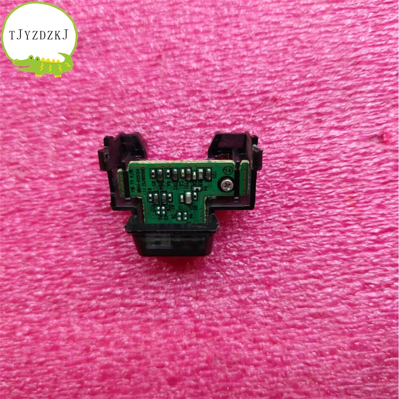 

Good test working for Samsung BN96-39802C BN41-02515A SENSORE IR + PULSANTE ACCENSIONE UE49K5500 UE55KU6470U UE55KU6670