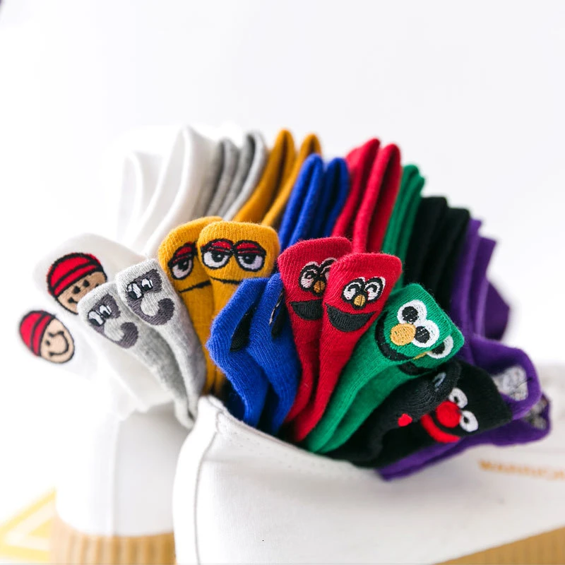 Новинка года; 1 пара женских носков яркие цвета; модные носки до щиколотки для девочек и женщин; милые забавные носки с вышивкой