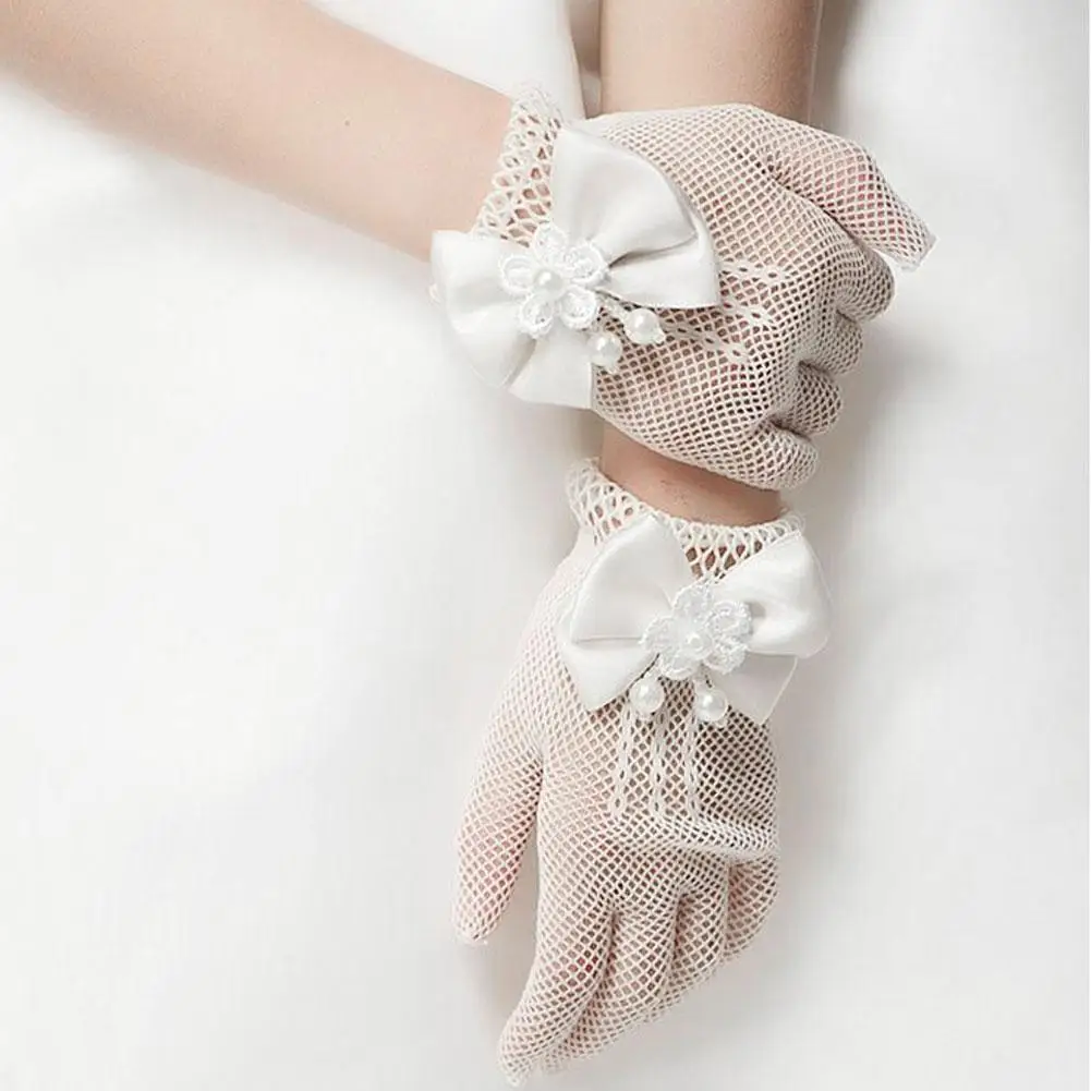 

Kids Cream Lace Fishnet Gloves Communion Party Flower Etiquette Gloves Girls Princess Flower Gloves Party Accessories