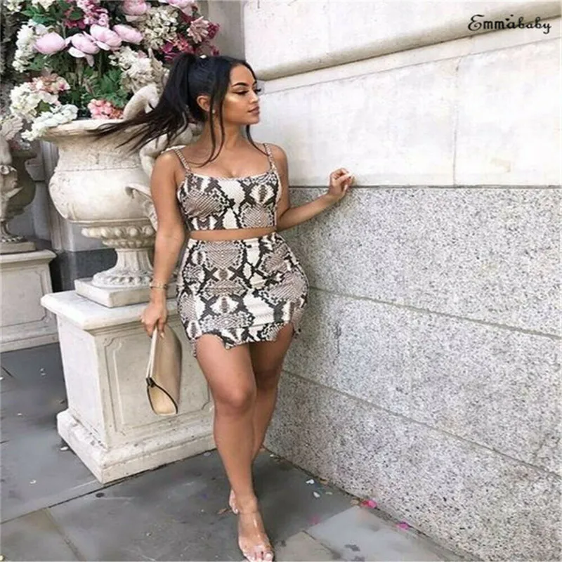 Trendy Women clothes off shoulder pullover strap sleeveless Vest Geometry High waist slim skirts 2pcs Polyester outfit |