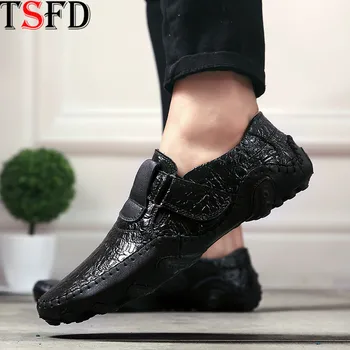 

Fashion Men Loafers Comfortable Sneakers Man Shoes Low Top Shoe Man Leather Driving Shoes Summer Middle-aged Walking Shoes Y19