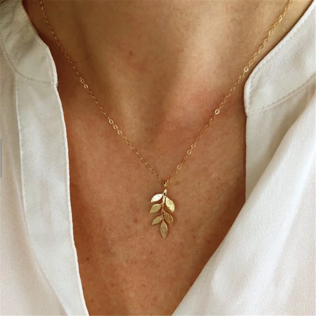 Gold Alloy Round Pendant Necklace for Women Simple Female Long Leaves Trend Sequins Collier Mujer Joyeria Wholesale |