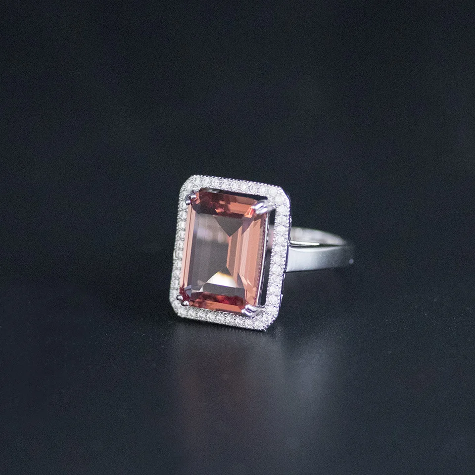 Bolai Zultanit Ring 925 Sterling Silver Color Change Created Diaspore Emerald cut Gemstone Sultanit for Women Wedding Rings Gift