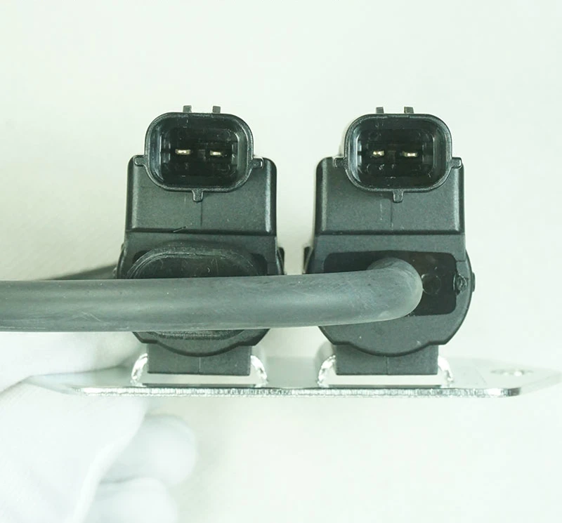 Freewheel Clutch Solenoid Valve for Mitsubishi L200 Triton Pajero Montero 8657A031 K5T47776