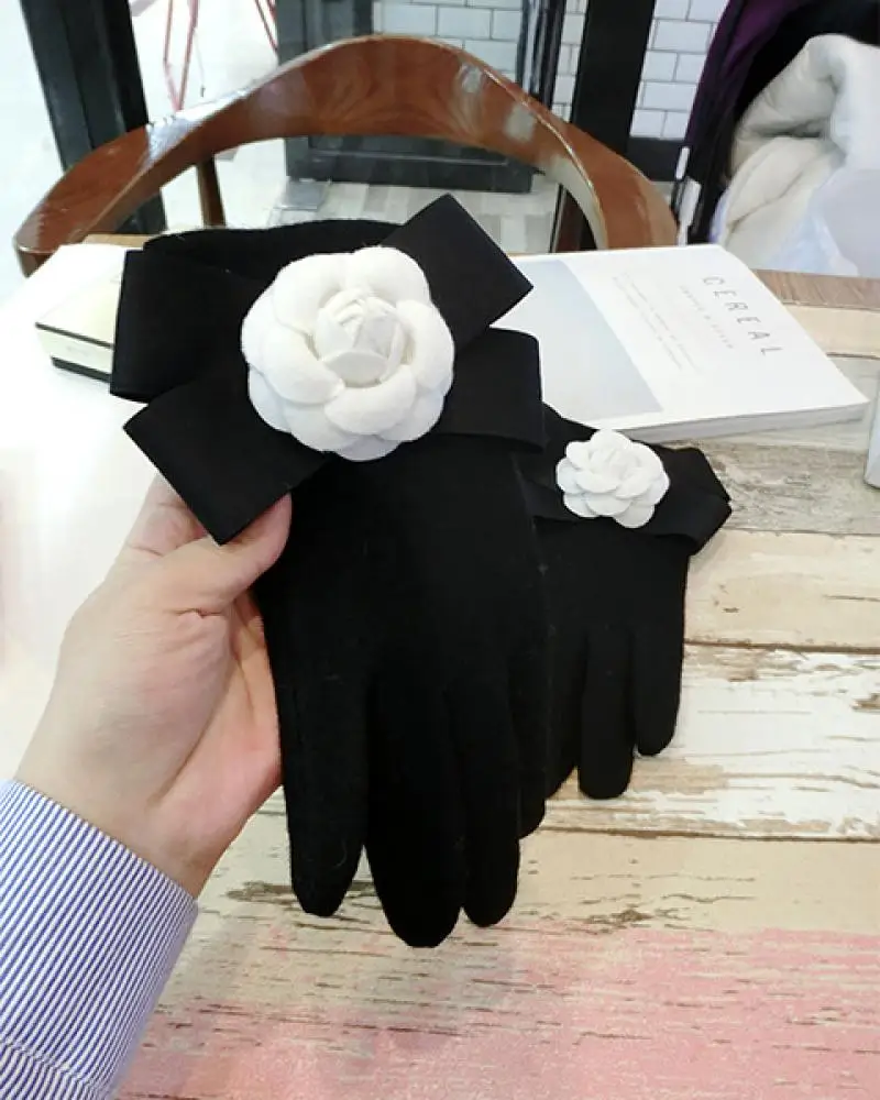 Cashmere Gloves Bowknot Camellia Ladies Gloves Fashion Korean Version of The Thick Warm Touch Screen Winter Gloves A386