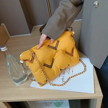 

Women Handbag 2020 New Famous Brand Fashion Chain Cotton Clothing Atmosphere Crossbody Messenger Bag Simple Cute Pillow Bag