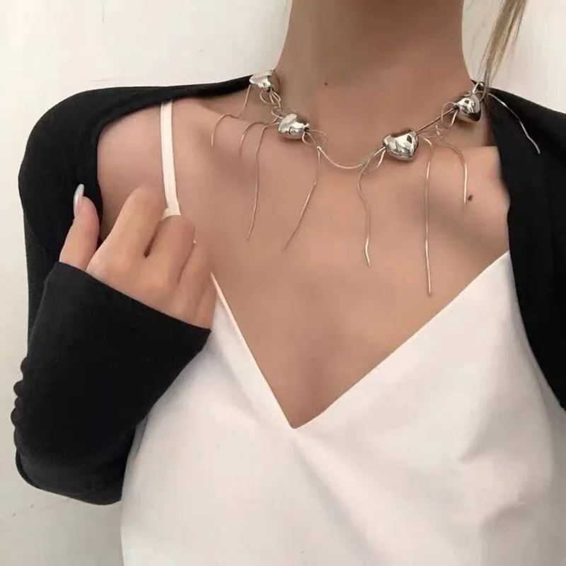 2021 New Fashion Metal Heart Pendant Necklace For Women Girl Neck Fine Jewelry Gifts Punk Bowknot Tassel Party Accessories 2021 New Fashion Metal Heart Pendant Necklace For Women Girl Neck Fine Jewelry Gifts Punk Bowknot Tassel Party Accessories