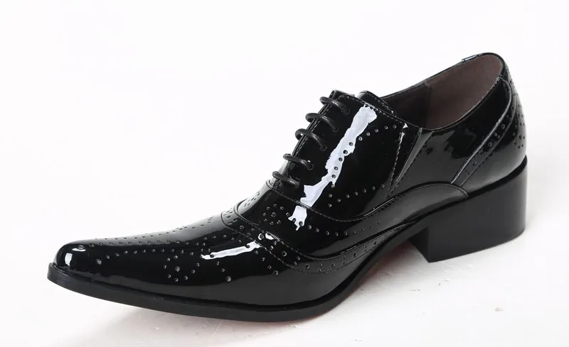 Christia Bella Handmade Classical Bullock Carved Genuine Leather Man Oxfords Shoes Business Formal Male Plus Size Brogue Shoes