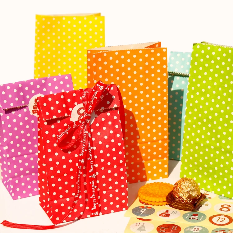 Красочные бумажные пакеты в горошек Подарочный конверт с цифрами наклейки Счастливого Рождества приглашение подарок конверт 24 комплекта