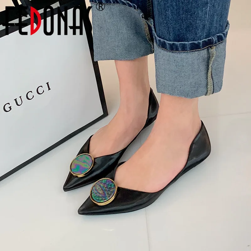 

FEDONAS 2020 Pointd Toe Women Shoes Casual Thin Heels Pumps Spring Summer Sweet Metal Decoration Elegant Working Shoes Woman