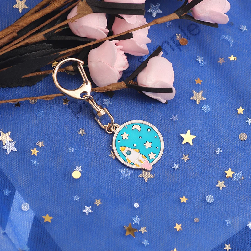 Модные синие планеты ракета астронавт Звездный брелок для женщин мужчин и детей Висячие солнце облако кулон ключевые Ювелирные изделия Подарки
