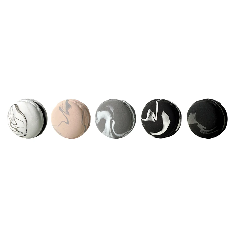 Мятно-зеленый Simulation macaron props snack Marbled macaron Food photography props Black and white gray cold color - Цвет: Мятно-зеленый