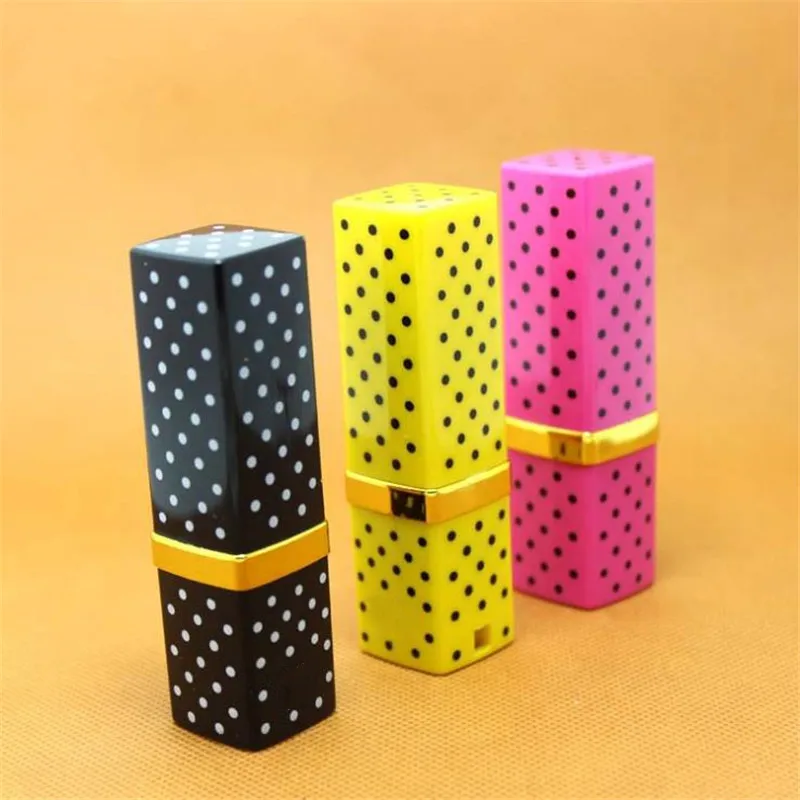 Мини зажигалка в виде губной помады заправляемая газовая милая портативная