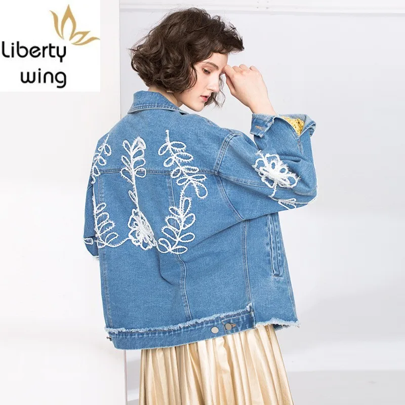 

Arrival Autumn Fashion Korean Ladies Denim Jacket Flower Lapel BF Women Coat Short Casual Slim Embroidery Jean Jackets Womens