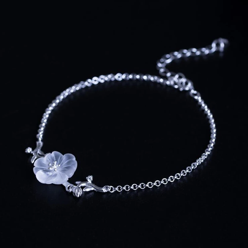 

925 Sterling Silver Hand-carved Simple Trendy Creative Transparent White Crystal Small Flower Lady's Bracelet Accessories