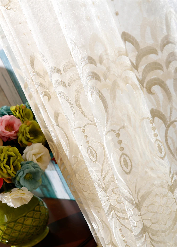 2436961845_1566249100