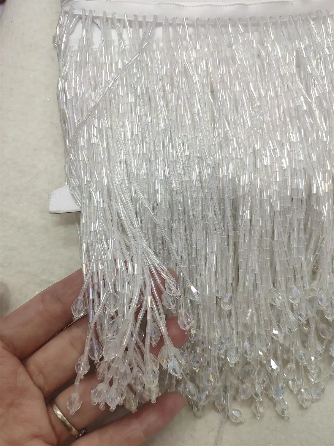 Стеклянные глянцевые прозрачные длинные бахрома бусины отделка для одежды бусины кисточка отделка для штор платье для вечеринки - Цвет: Белый